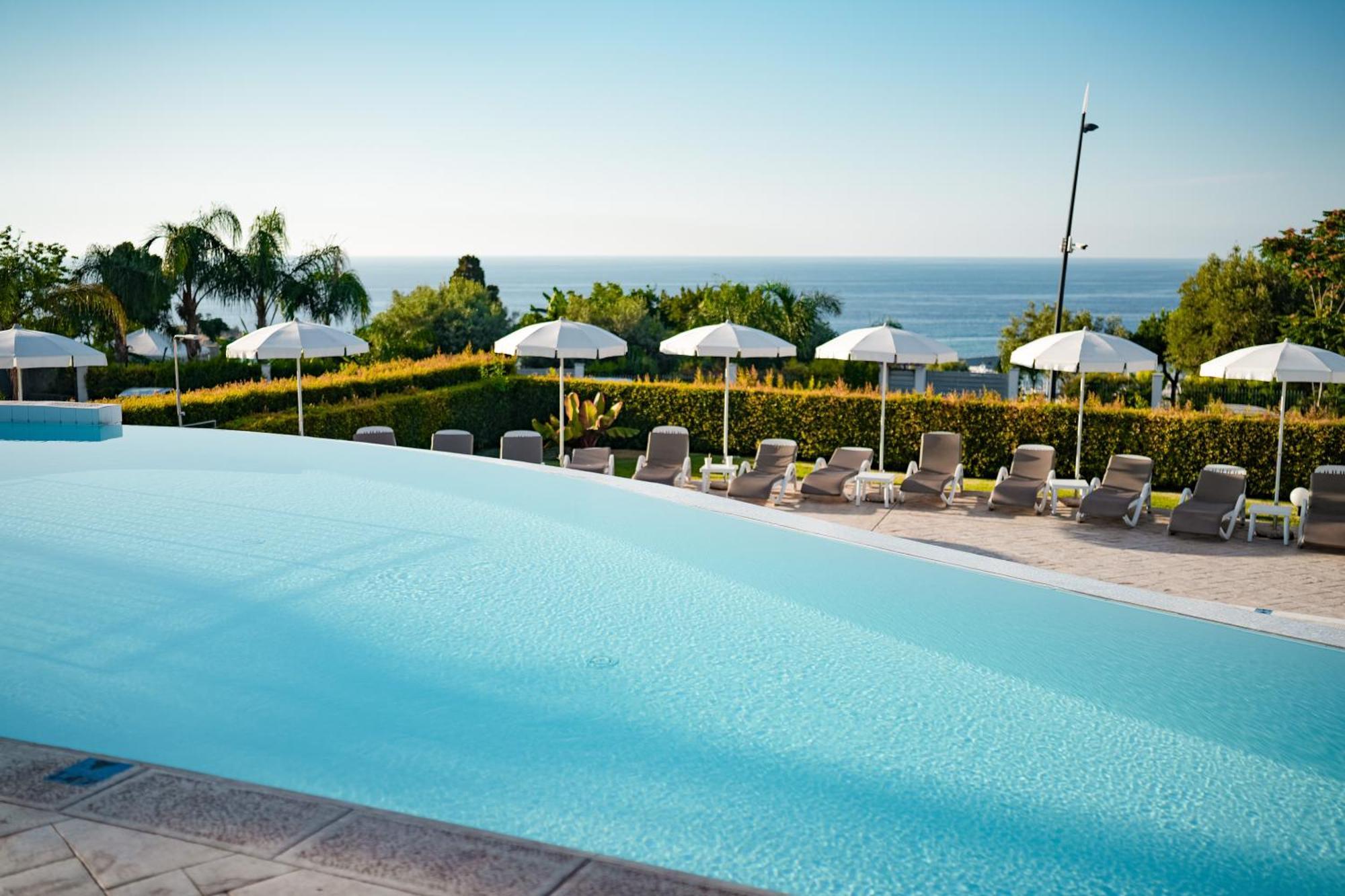 Sentido Michelizia Tropea Resort Esterno foto