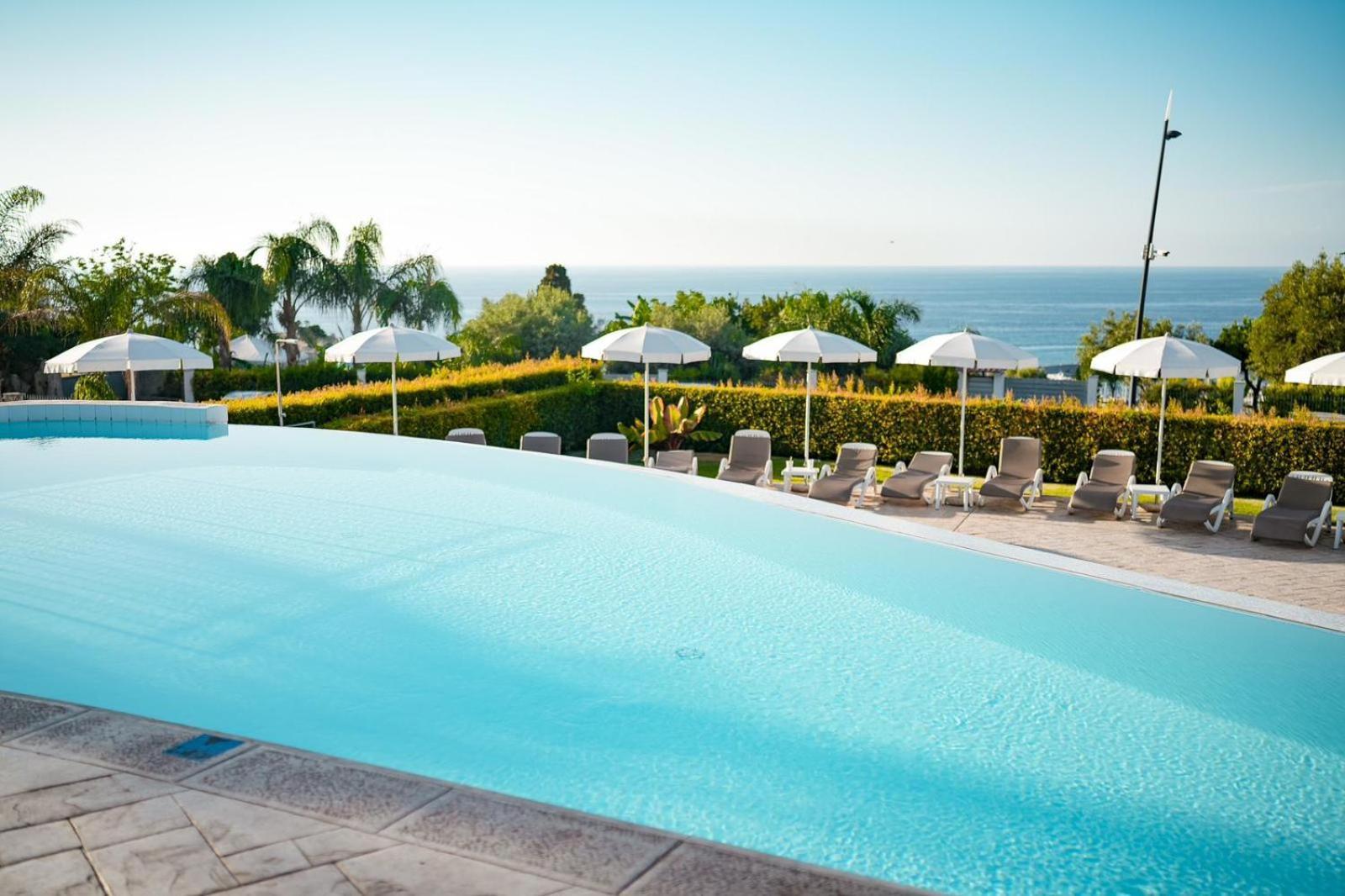Sentido Michelizia Tropea Resort Esterno foto